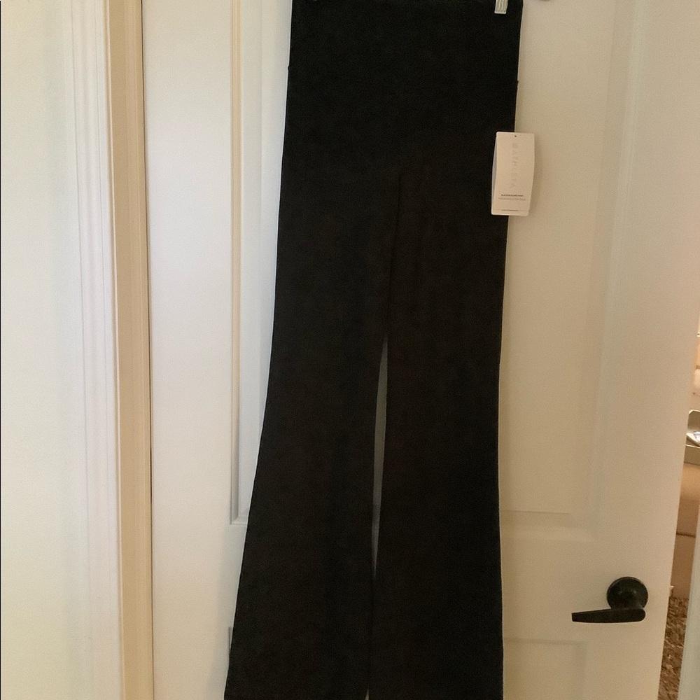 Athleta Elation Flare Pant - Black - Size Small/Tall - Picture 7 of 8